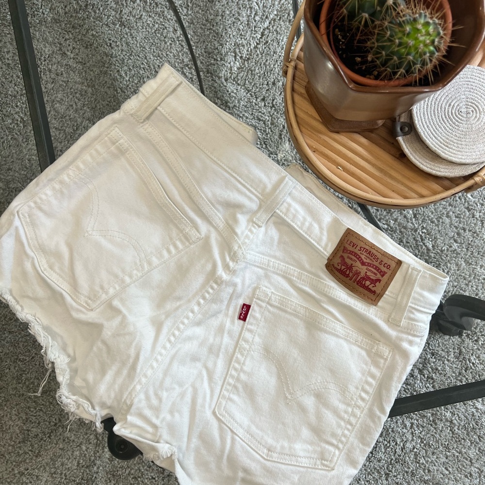 Levi Shorts